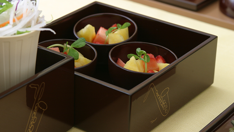 輪島塗テーブルウェアイメージ